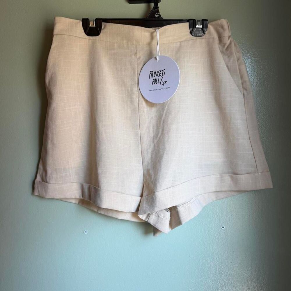 Princess-polly Women's Cream and Tan Shorts